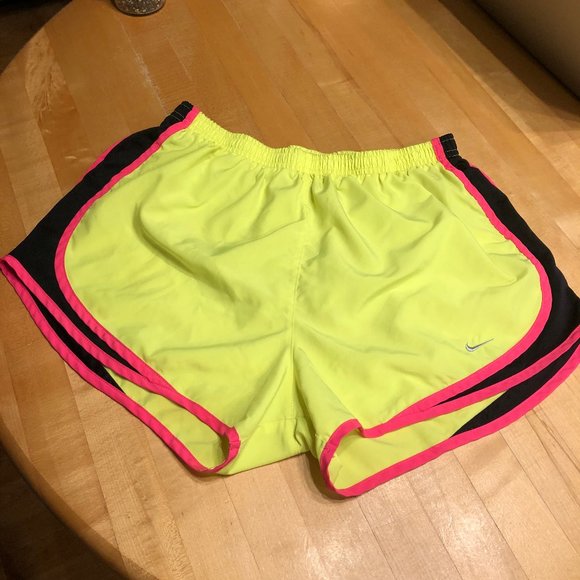Nike Pants - Nike Tempo Shorts Sz L